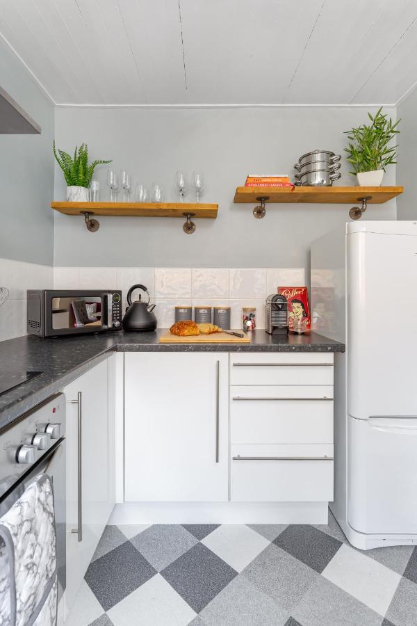Holiday home Watford House - Air Host & - 3 Bedroom Period House Liverpool