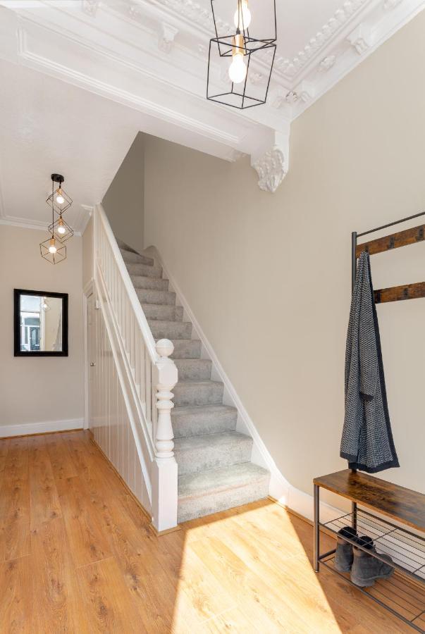 Holiday home Watford House - Air Host & - 3 Bedroom Period House